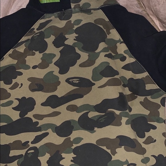 bape half size up hoodie - Picture 3 of 4